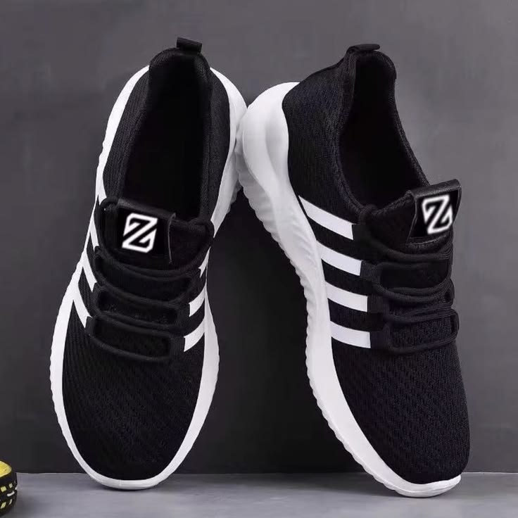 Men’s Lightweight Running Sneakers