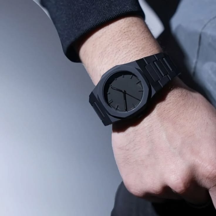 Premium black aura watch