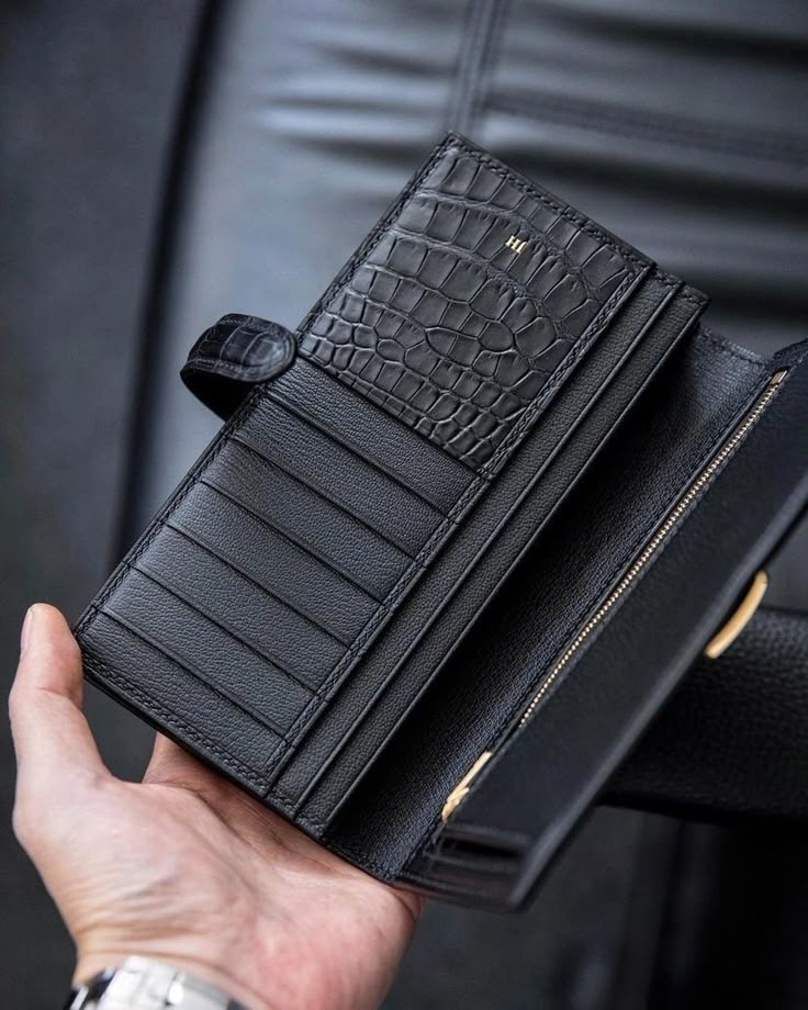Exotic Artisan: Genuine Crocodile Long Wallet