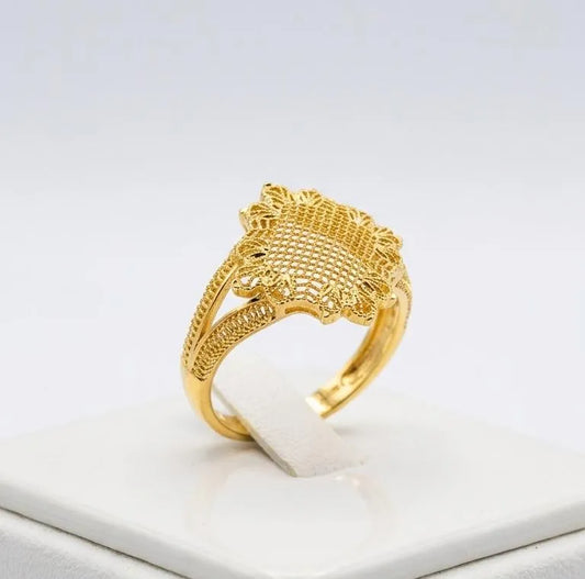 Majestic Golden Lattice Filigree Ring