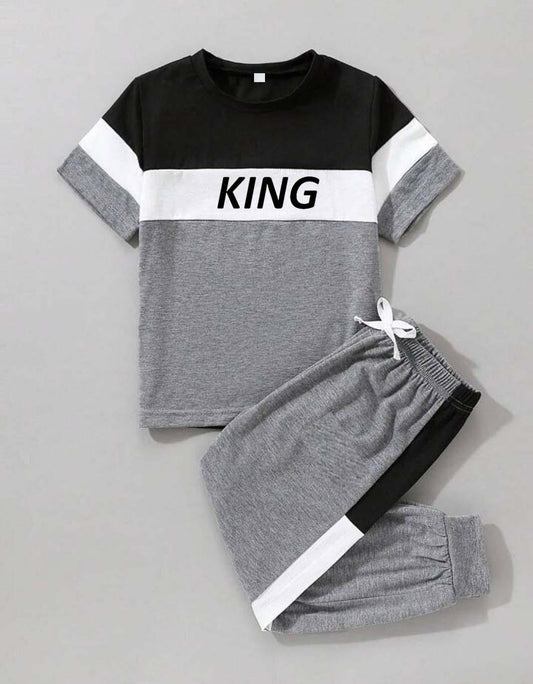 "KING" Color Block Short Sleeve T-Shirt & Jogger Sweatpants Set – 2-Piece