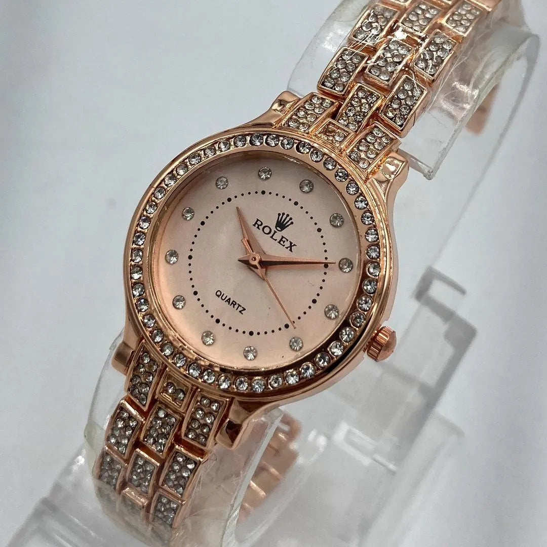 Rose Gold Crystal Elegance — Luxury Women’s Quartz Watch